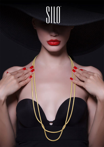 pubblicità modella con gioielli arezzo, firenze e siena in Toscana: fotografo  per moda gioielli